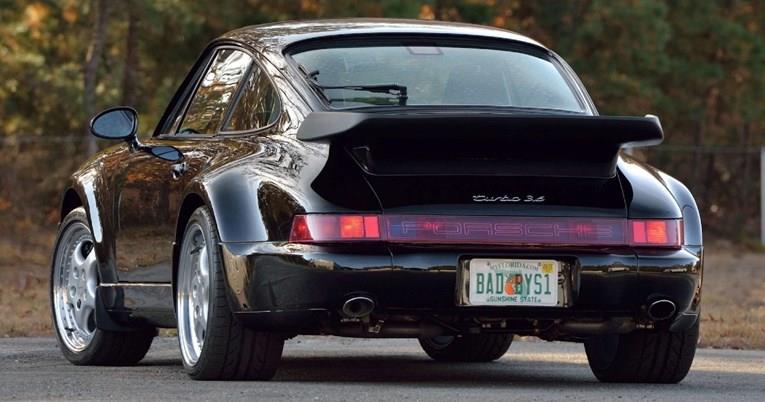На продажба е Порше 911 од филмот„ Bad Boys“, се очекува астрономска цена (ВИДЕО)