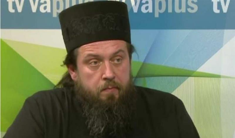 Братот на Милош Биковиќ се замонашил уште кога актерот бил дете