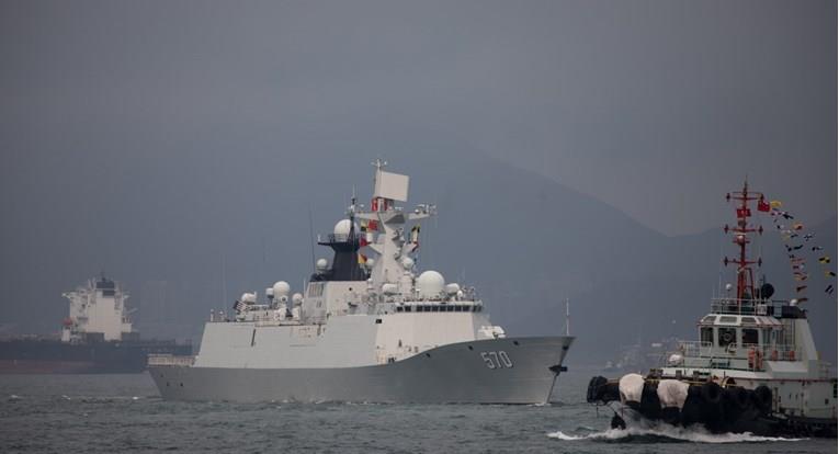 Русија и Украина одржаа воени вежби, голема напнатост во регионот 