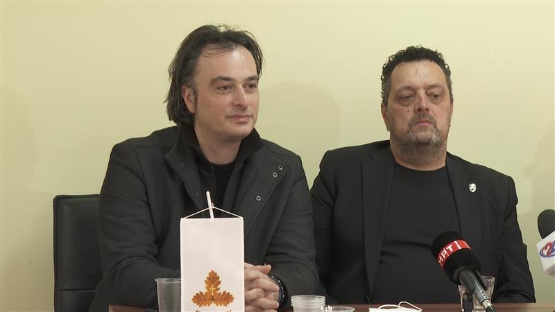 Дац и Александар нови кумови на Бадник 2022, здравичар уметникот Живко Поповски - Цветин