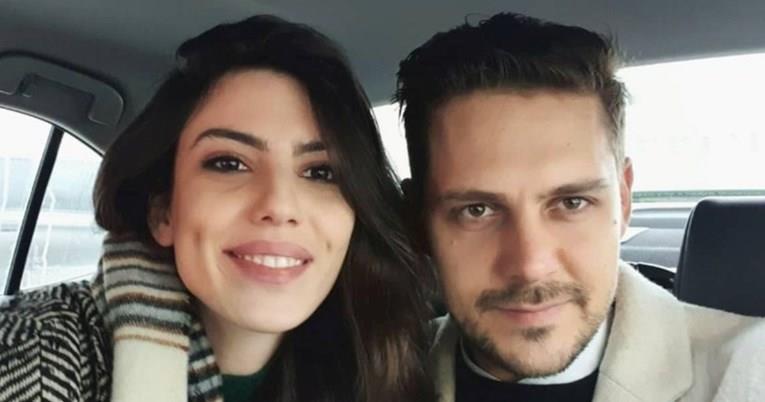 Девојката на Милош Биковиќ ја објави нивната прва заедничка фотографија