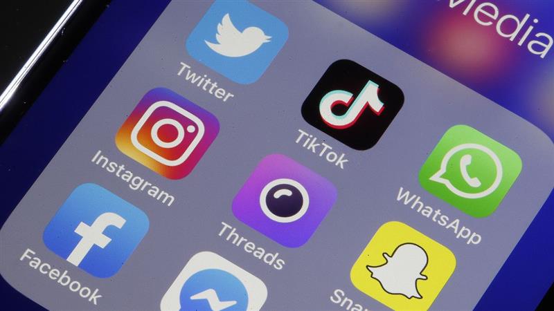 Русија ги казни Twitter, Facebook и TikTok поради забранета содржина 