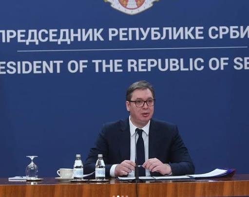 Вучиќ: Младите ќе добијат помош од државата од 100 евра