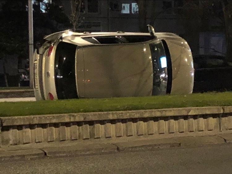 Голф се преврте на „Партизанска“  (ФОТО)