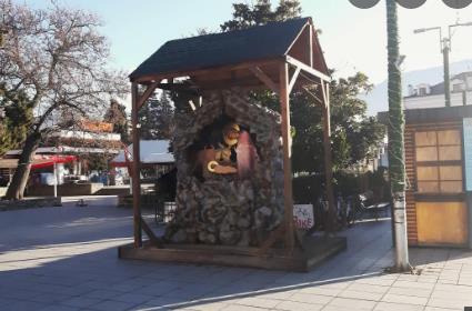 Послан црвениот тепих на хуманоста пред Бадниковата пештера во Охрид