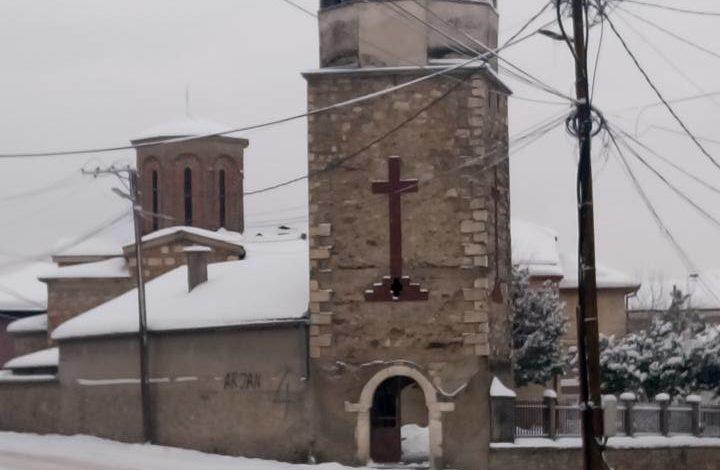 Во Дебар симболично осветени водите во базенот во црквата „Света Петка"