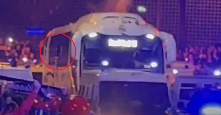 Автобусот на Реал под жесток напад во Билбао (ВИДЕО)