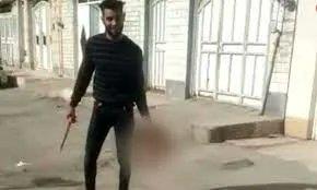 Ужас во Иран: Маж шета по улица со отсечената глава на својата млада сопруга (ВИДЕО)