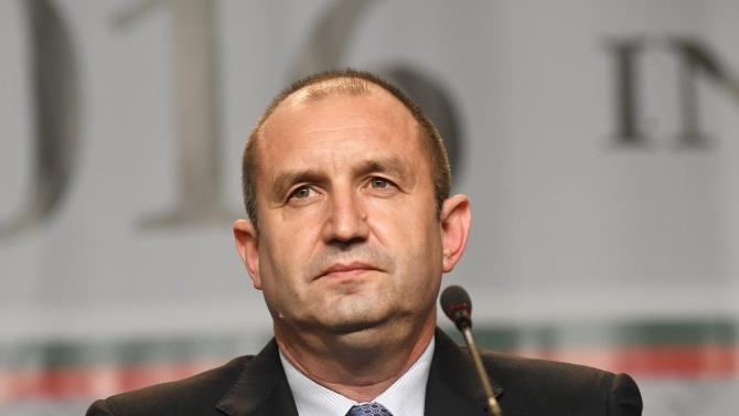Радев: Бараме уставни гаранции за правата на македонските Бугари