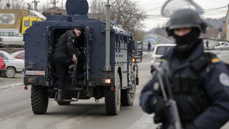 Во Косово уапсени четворица македонски и двајца косовски државјани за трговија со дрога
