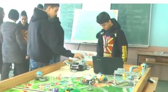 Во Кочани се одржува државниот натпревар по роботика од First Lego лигата