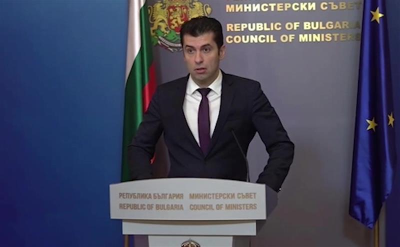 Петков бара разрешување на министерот Јанев откако одби инвазијата да ја нарече „војна“