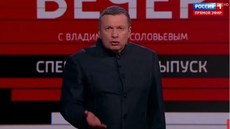 Руски ТВ водител збесна во програма во живо, зашто му се одземени двете вили во Италија 