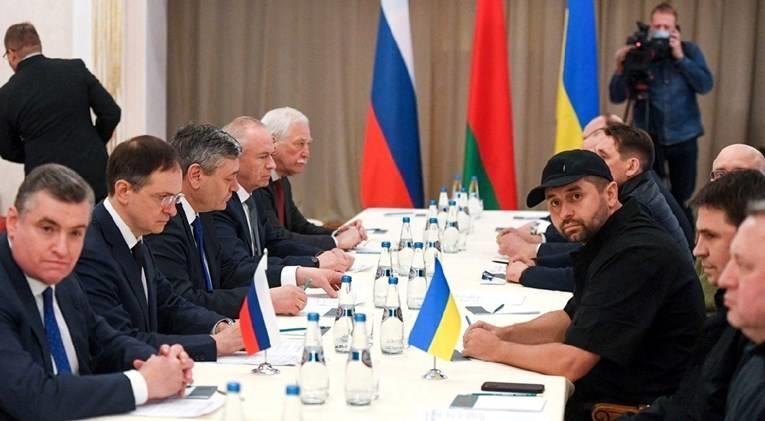 Абу Даби домаќин на нови преговори Русија- Украина