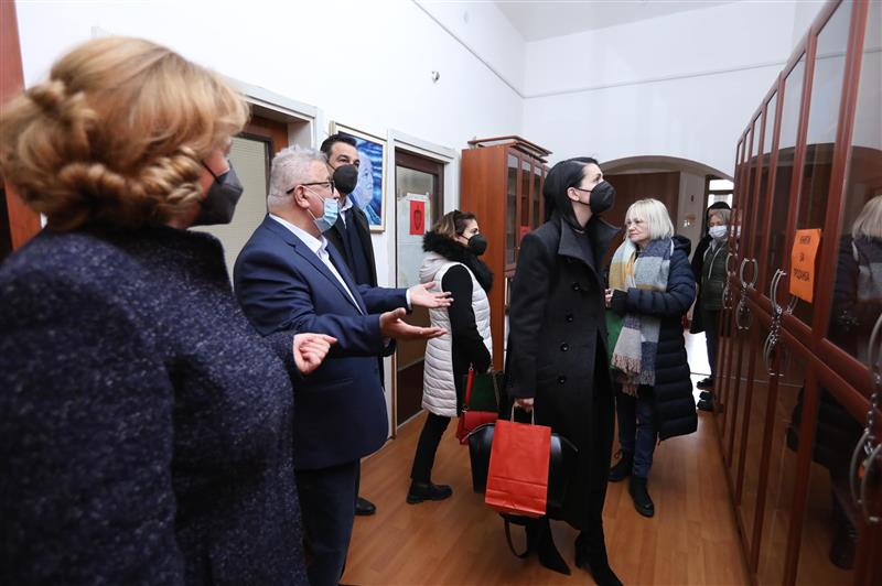 Костадиновска-Стојчевска: Годинава повеќе средства за културата во Охрид