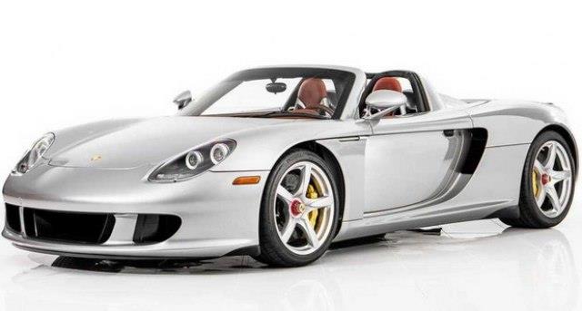 Се продава „Porsche Carrera GT“: Автомоиблот поминал само 44 км
