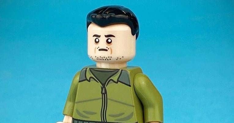 Лего фигуричка со ликот на Зеленски е хит, се продава за 100 долари (ФОТО)