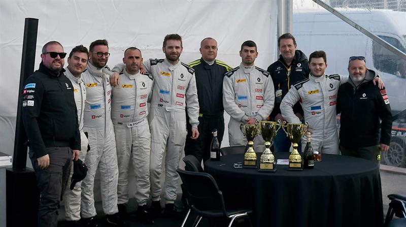 Победи на Владимир Тренески и Давид Малинковски на првите две трки од Twingo Cup