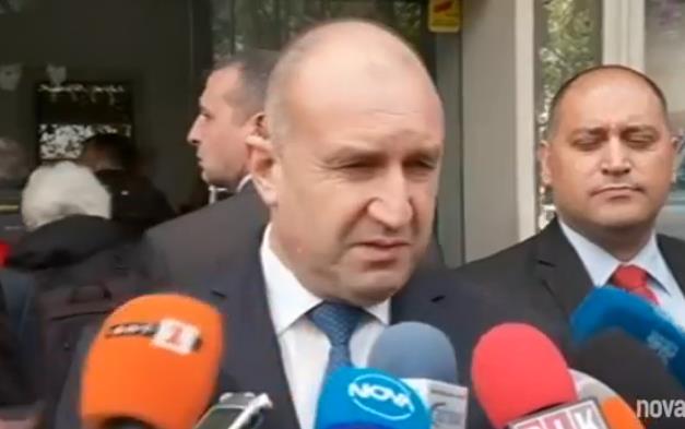 Радев: Десетици илјади Бугари се убиени во концентрационите логори во РМ 