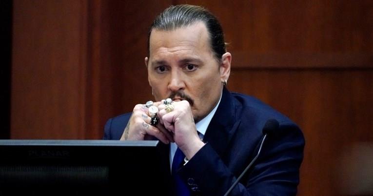 Џони Деп на суд: Јас сум жртва на семејно насилство (ВИДЕО)