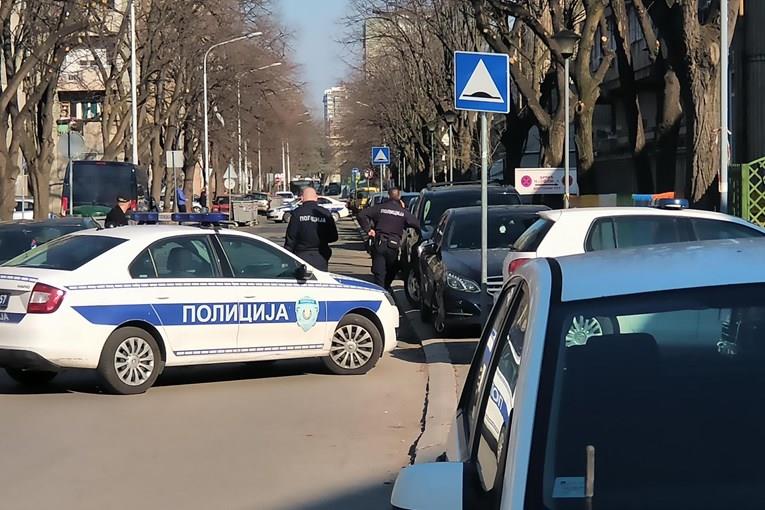 Паника во Белград: Дојави за бомби во 20 средни училишта 