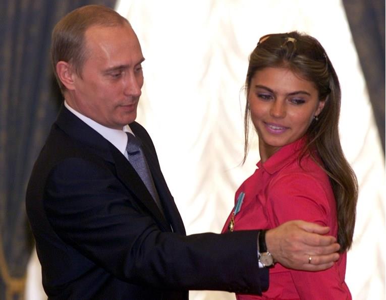 Руски медиуми: Алина, љубовницата на Путин е бремена, тој збеснал кога дознал 