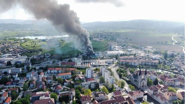 Голема експлозија и пожар во фабрика во Словенија- има жртви и повредени (ВИДЕО)