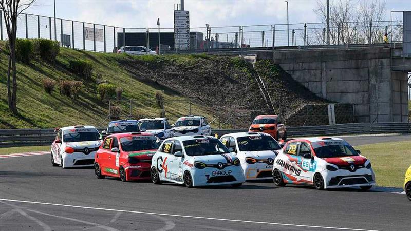 Twingo Cup викендов се вози во Австрија