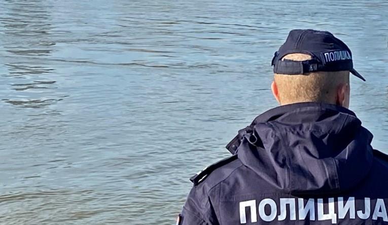 Пронајдено е тело на момче во езеро во Србија, полицијата истражува што се случило