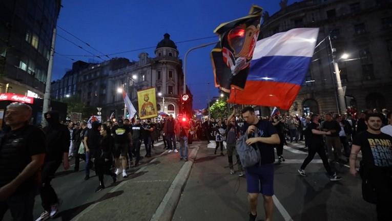 Истражување: Повеќето Срби се против влезот во ЕУ и го сакаат Путин
