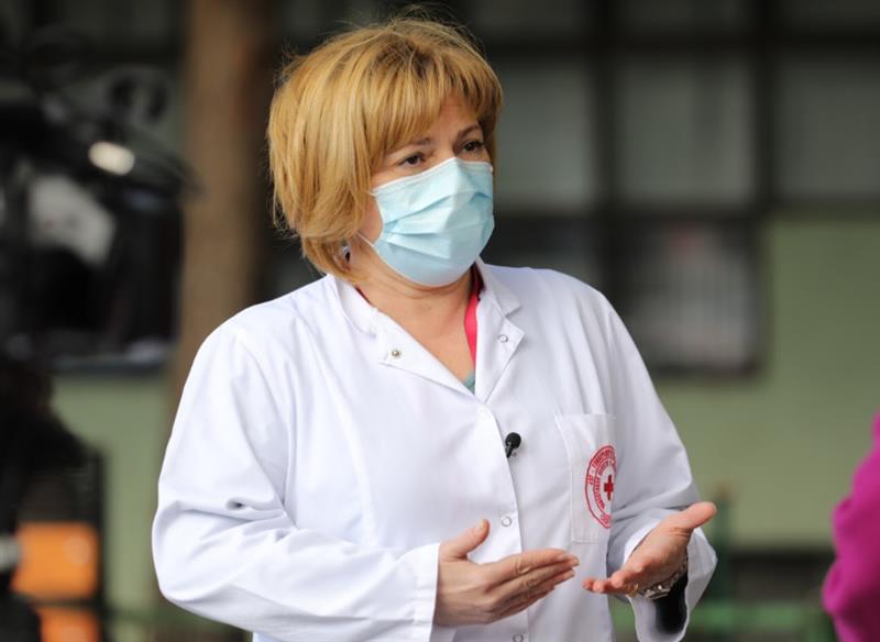 Стевановиќ: Пораст на КОВИД случаите поради зголемената раздвиженост и малиот процент вакцинира