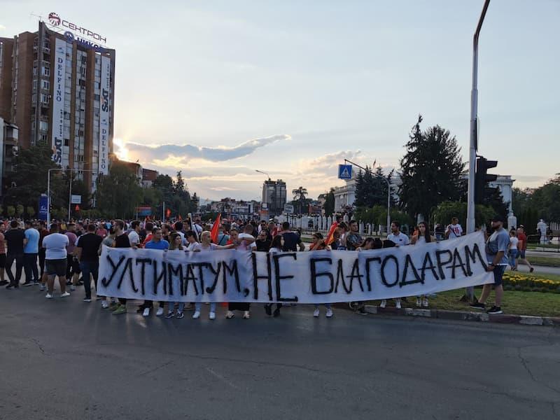 Петти ден протест против францускиот предлог