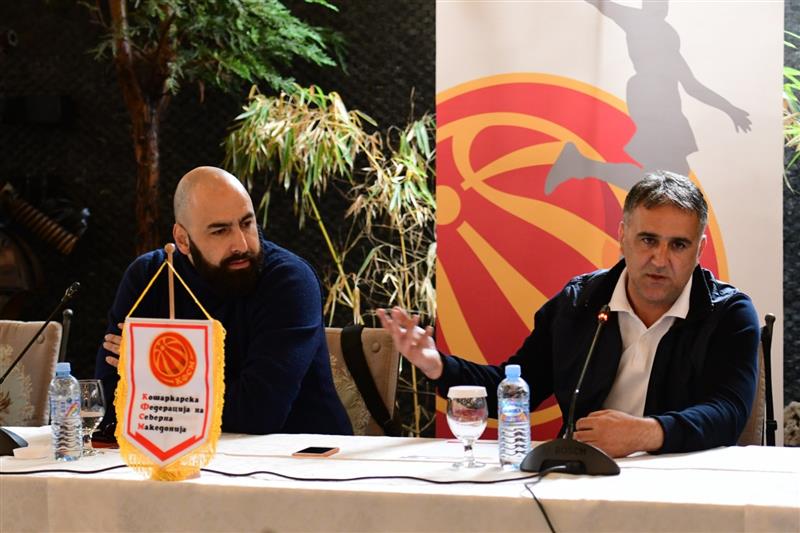 Селекторот Бајиќ си замина од кормилото на најдобрата селекција на Македонија