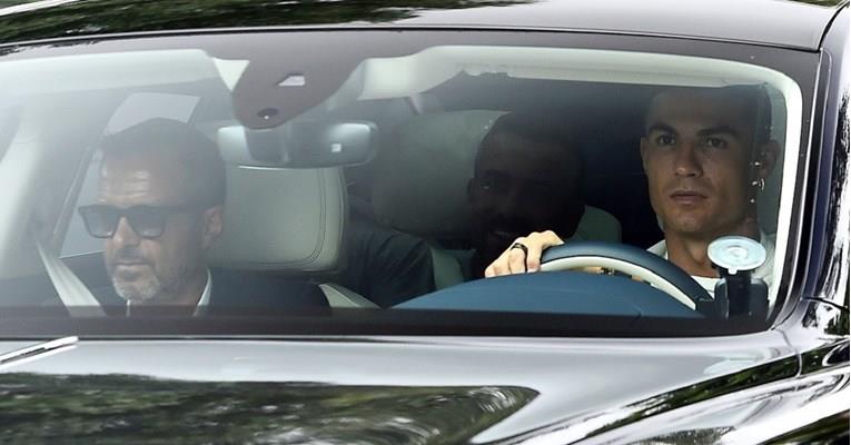Атлетик: Роналдо сака во Лисабон поради Меси, тренерот на Спортинг се противи 