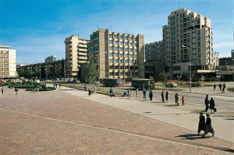 Косовските власти ја одложија одлуката за 1 септември по средбата со американскиот амбасадор 