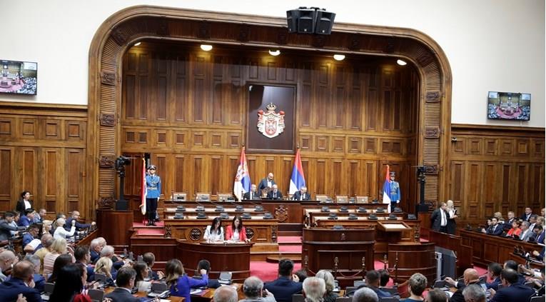 Србија доби нов парламент по изборите одржани во април  