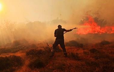 Десетгодишно дете подметнувало пожари на Лезбос