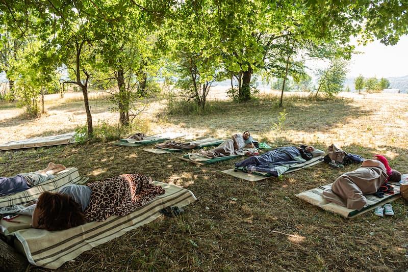 Во Црна Гора започна натпреварот во лежење, досегашниот рекорд е 117 часа