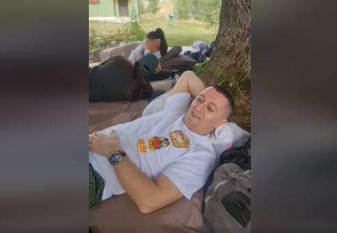 Пејановиќ од Подгорица ја доби титулата „Најголем мрзливец“ на наптпревар во лежење 