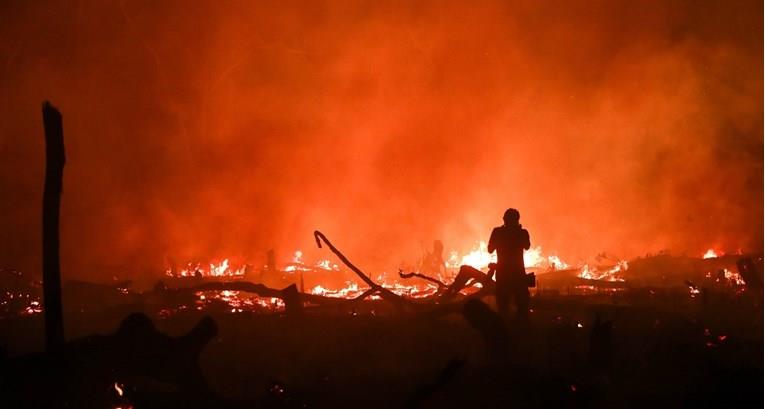 Огромните пожари во Австралија предизвикаа аномалија во стратосферата