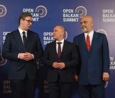 Вучиќ, Ковачевски и Рама на 1 септември во Белград