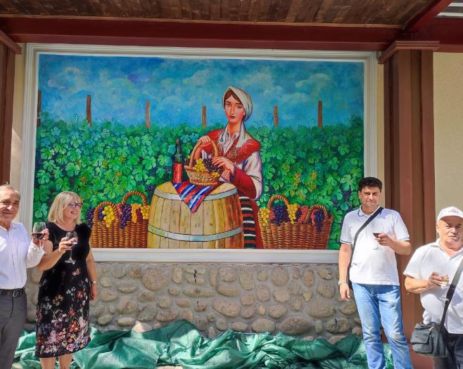Мурал „Гроздоберачка” доби Вински музеј Кавадарци