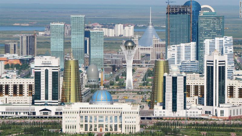 Главниот град на Казахстан, Нур-Султан, го враќа старото име Астана