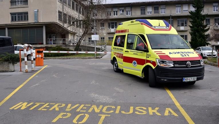 Во Словенија замениле жив со мртов пациент, грешката се дознала после погребот 