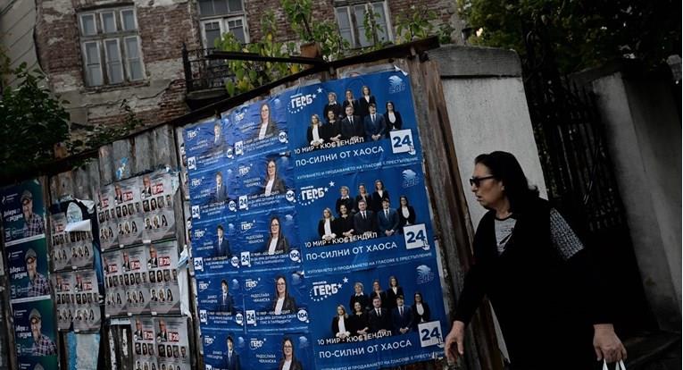 Бугарите излегуваат на избори, проруските националисти би можеле да освојат 15% од гласовите 