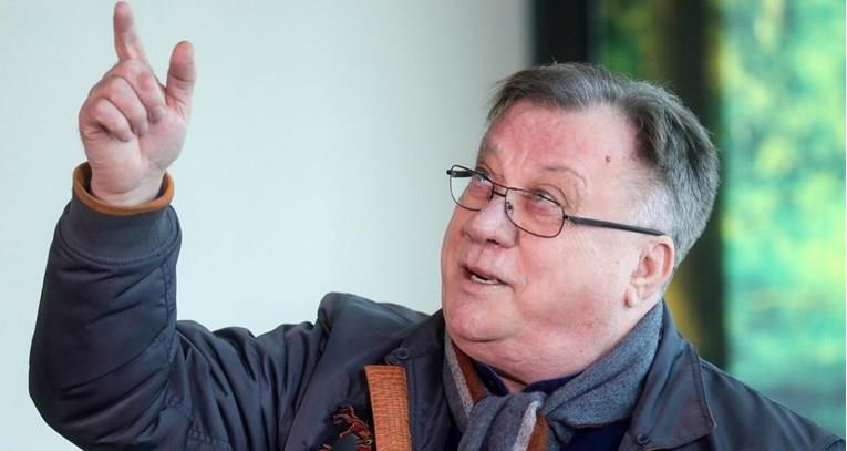 Халид Бешлиќ по сообраќајната несреќа: Во нас удри некоја жена