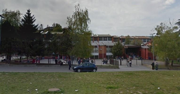 Трагедија во Белград: Почина девојче пред училиште, претходно паднала од скалите 