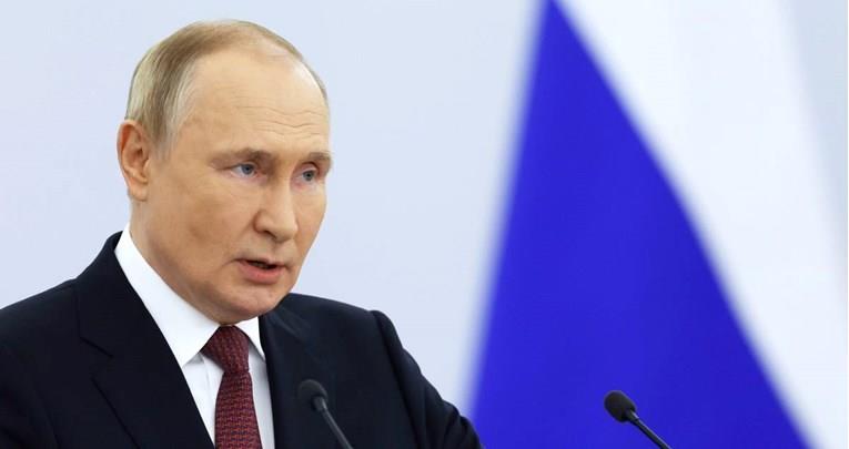 Путин: Прво истрага за нападите со дронови на Крим, па потоа извоз на украинско жито 