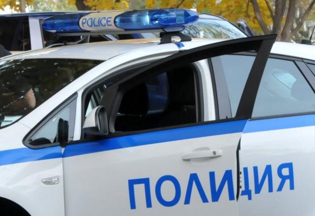 Македонски државјанин приведен во Бугарија за шверц на мигранти