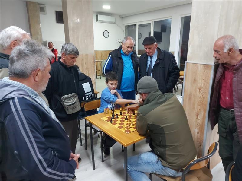 Брзопотезен турнир во шах во Велес